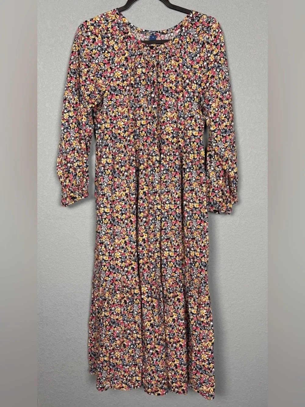 Old Navy floral maxi dress large